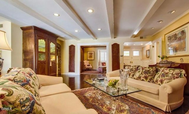 4536 Collett Avenue, Los Angeles, CA 91436