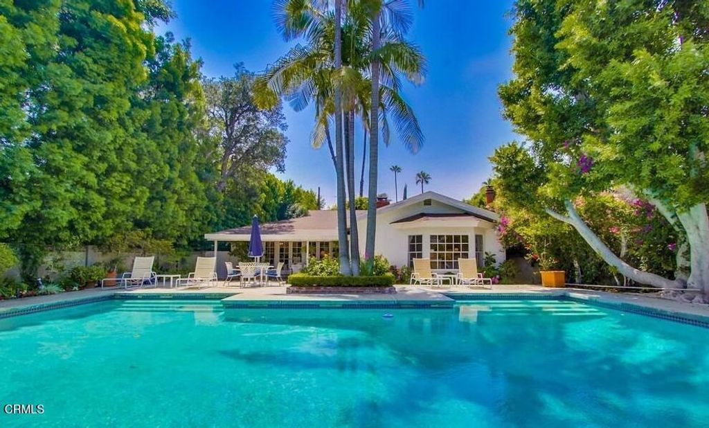 4536 Collett Avenue, Los Angeles, CA 91436