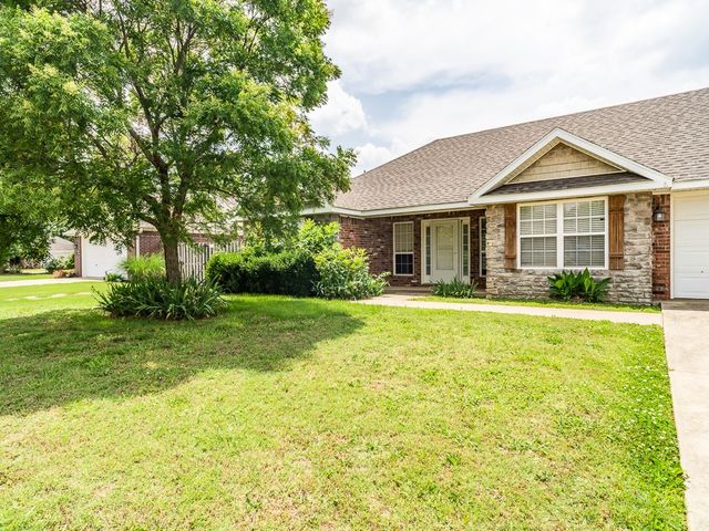 1393 St Claire Street, Pea Ridge, AR 72751