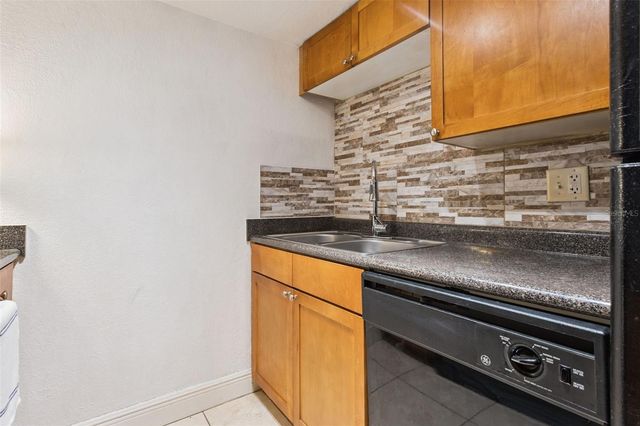 291 LEWFIELD CIRCLE 291, Winter Park, FL 32792