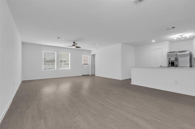 277 Douglas Hills Drive, Magnolia, TX 77354