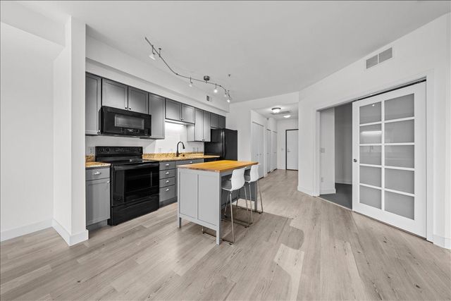 4500 Chicago Avenue S 210, Minneapolis, MN 55407