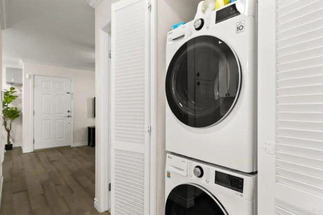 9959 Azuaga Street 105, San Diego, CA 92129