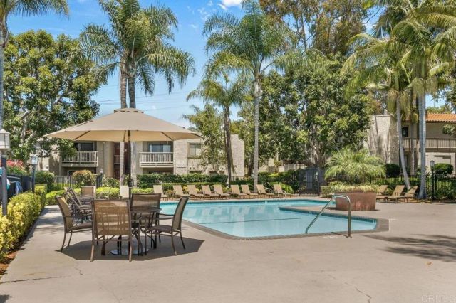 9959 Azuaga Street 105, San Diego, CA 92129