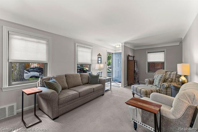 2205 N Rosevere Avenue, Dearborn, MI 48128