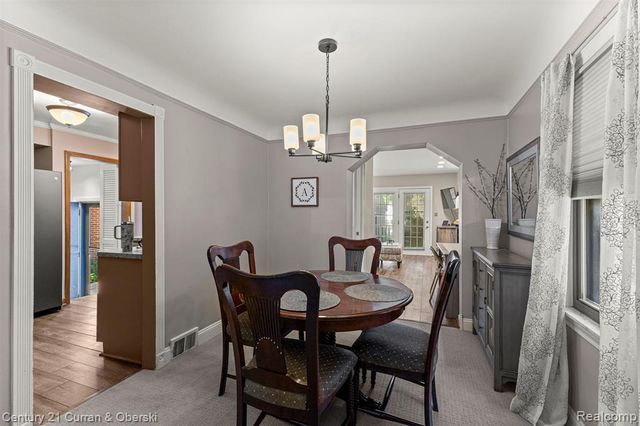 2205 N Rosevere Avenue, Dearborn, MI 48128