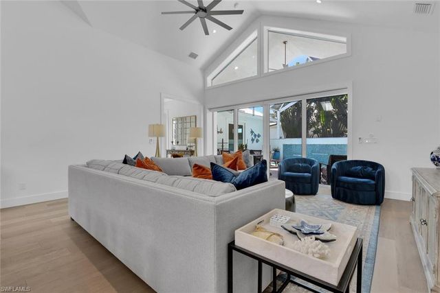 2130 Curtis ST, Naples, FL 34112