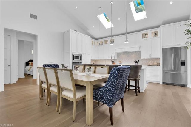 2130 Curtis ST, Naples, FL 34112