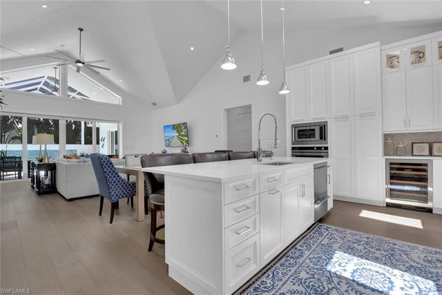 2130 Curtis ST, Naples, FL 34112