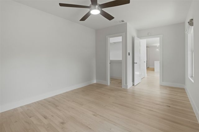 1426 Alaska Avenue, Dallas, TX 75216