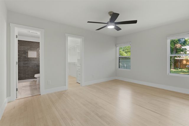 1426 Alaska Avenue, Dallas, TX 75216