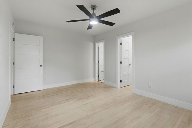 1426 Alaska Avenue, Dallas, TX 75216