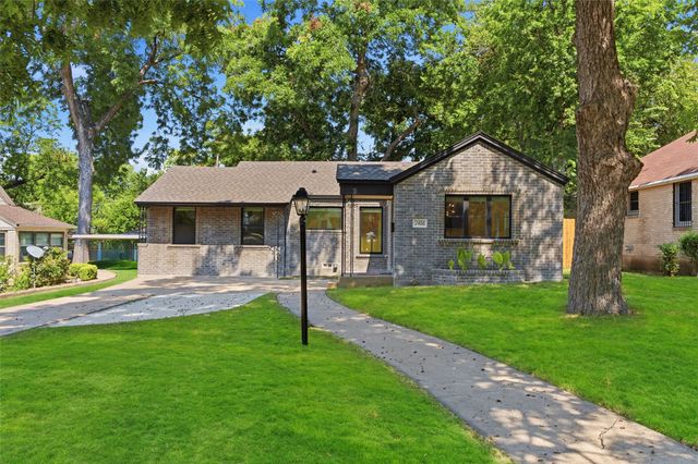 1426 Alaska Avenue, Dallas, TX 75216