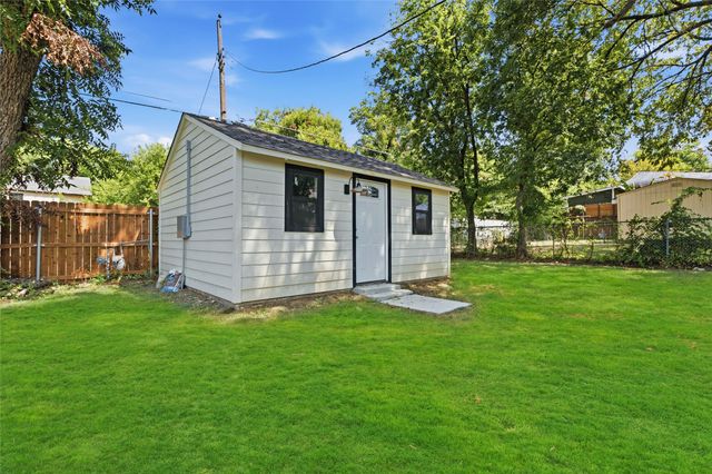 1426 Alaska Avenue, Dallas, TX 75216