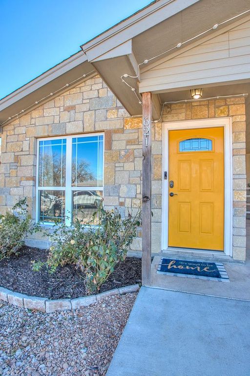 Image 1 of property listing at 621 Jones St, San Angelo, TX 76903