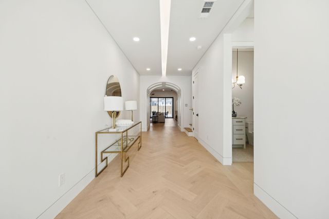 2015 Euclid Avenue, Dallas, TX 75206