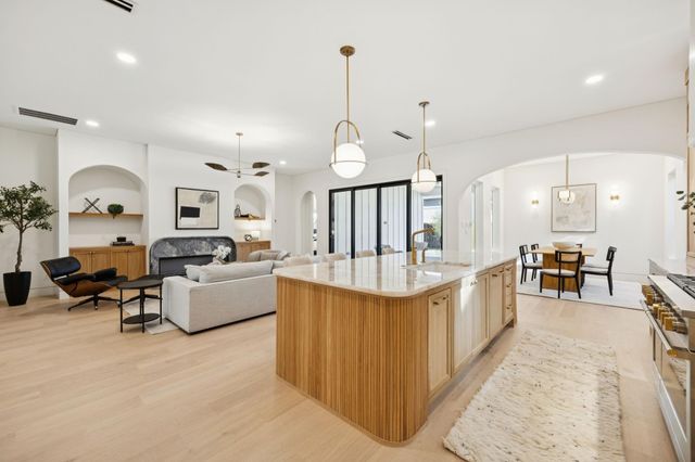 2015 Euclid Avenue, Dallas, TX 75206