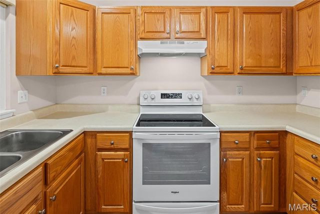 18 Crabapple Lane, Glen Carbon, IL 62034