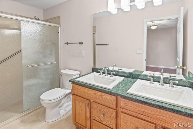 18 Crabapple Lane, Glen Carbon, IL 62034