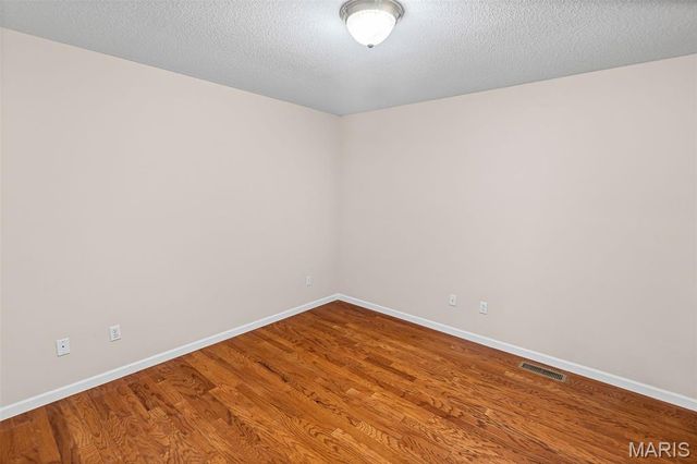 18 Crabapple Lane, Glen Carbon, IL 62034