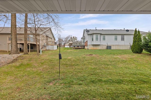 18 Crabapple Lane, Glen Carbon, IL 62034