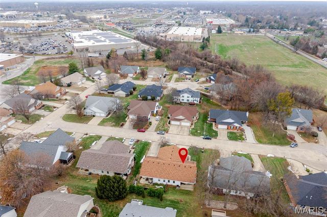 18 Crabapple Lane, Glen Carbon, IL 62034