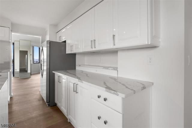 1633 Harmon Cove Tower, Secaucus Town, NJ 07094