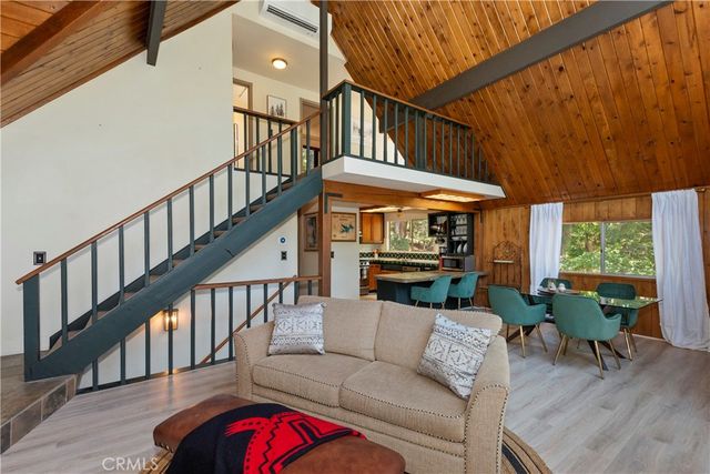 27230 Peninsula, Lake Arrowhead, CA 92352