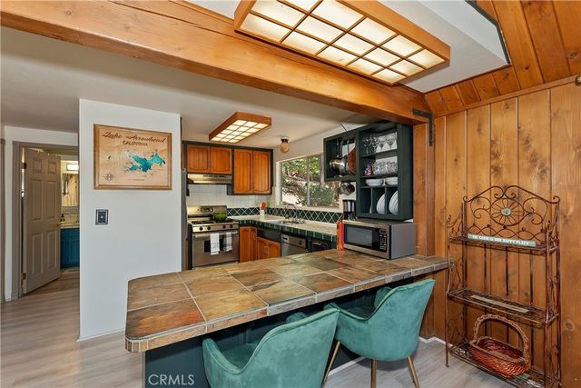 27230 Peninsula, Lake Arrowhead, CA 92352