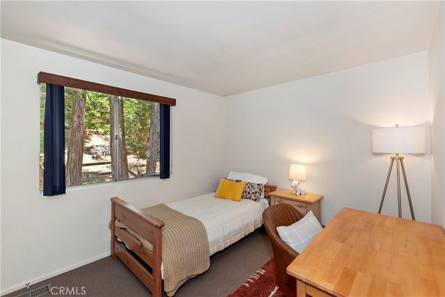 27230 Peninsula, Lake Arrowhead, CA 92352