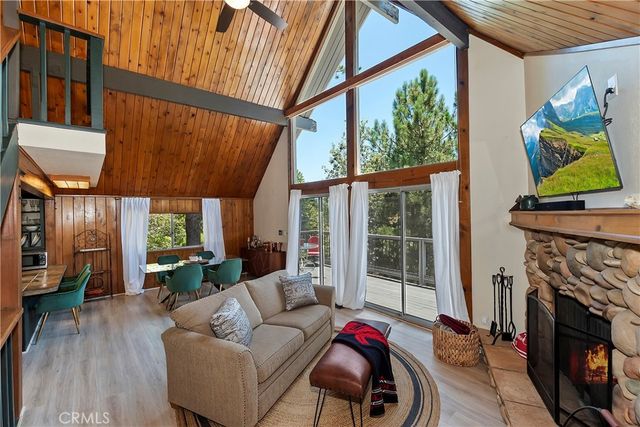 27230 Peninsula, Lake Arrowhead, CA 92352