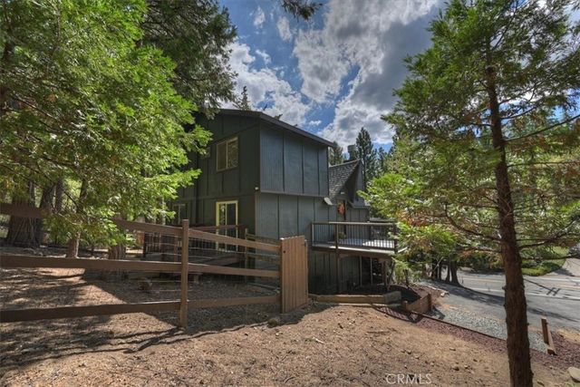 27230 Peninsula, Lake Arrowhead, CA 92352