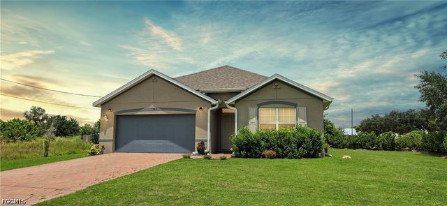 1922 Xelda AVE N, Lehigh Acres, FL 33971