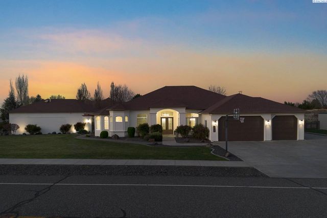 1348 Country Ridge Drive, Richland, WA 99352