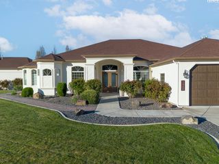 1348 Country Ridge Drive, Richland, WA 99352