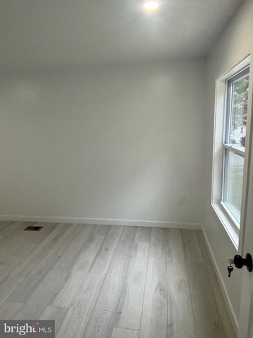 214 JAGUAR DR, Lothian, MD 20711