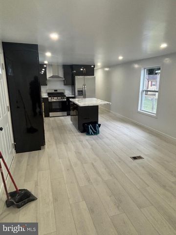 214 JAGUAR DR, Lothian, MD 20711
