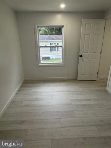 214 JAGUAR DR, Lothian, MD 20711