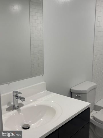 214 JAGUAR DR, Lothian, MD 20711