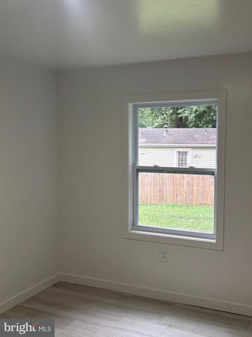 214 JAGUAR DR, Lothian, MD 20711