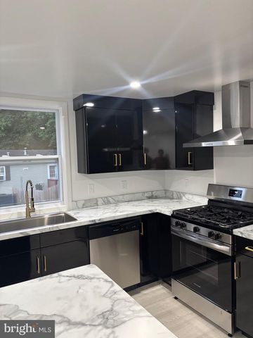 214 JAGUAR DR, Lothian, MD 20711