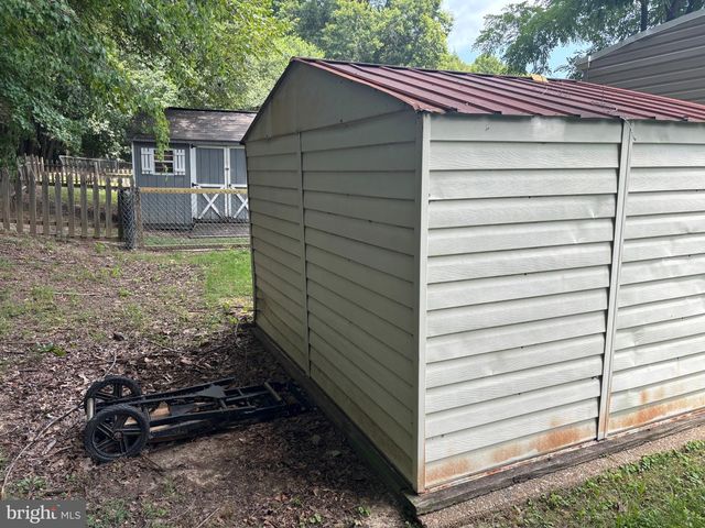 214 JAGUAR DR, Lothian, MD 20711