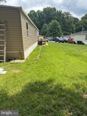 214 JAGUAR DR, Lothian, MD 20711