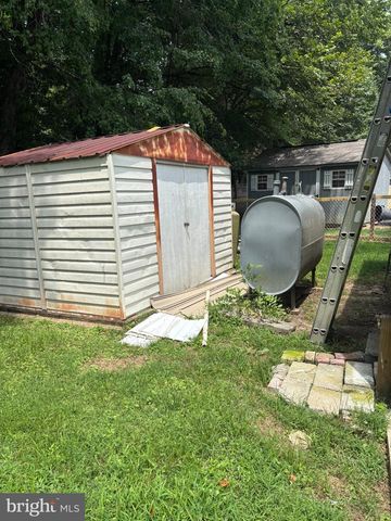 214 JAGUAR DR, Lothian, MD 20711