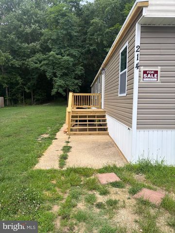 214 JAGUAR DR, Lothian, MD 20711