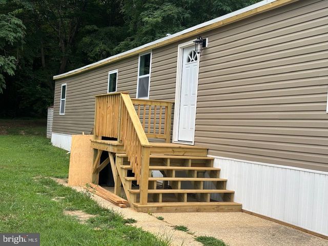 214 JAGUAR DR, Lothian, MD 20711
