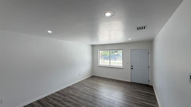 1063 NW 108th Terrace, Miami, FL 33168