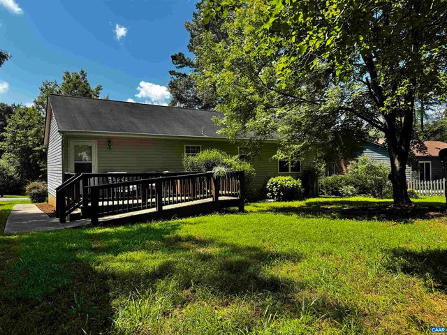 10 LOBLOLLY RD, Palmyra, VA 22963