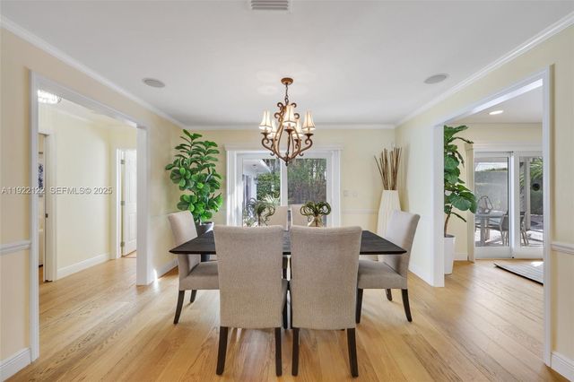 608 Middle River Dr, Fort Lauderdale, FL 33304