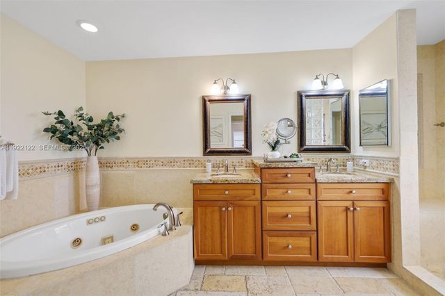 608 Middle River Dr, Fort Lauderdale, FL 33304